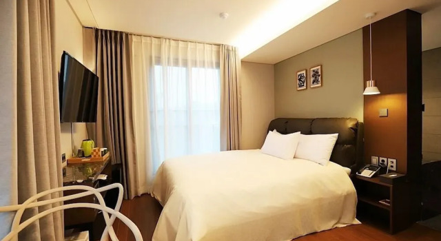 Люкс с видом на воду Namyangju Bukhangang dolcecasa hotel