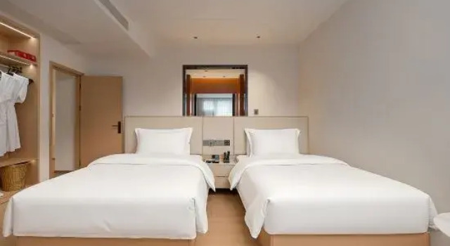 Люкс Luxury Floral Hotel·Banshan Zhuyuan Resort Hotel（China Ceramic Museum）