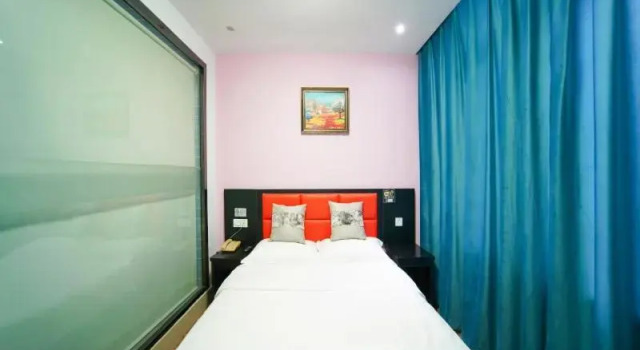 Shell Hotel (Sanli Street Subway Station, Laoshan Road, Bohai District, Hefei)