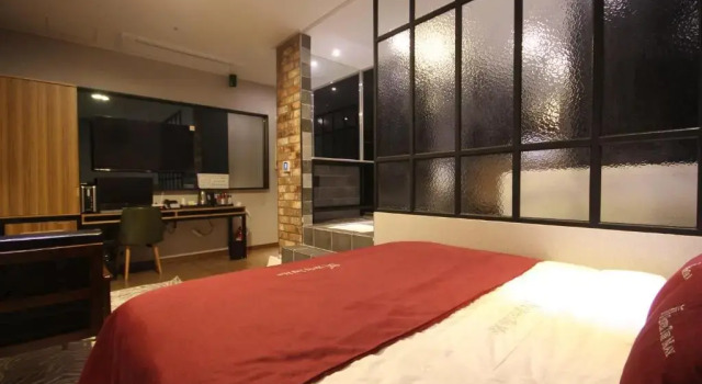 Люкс The May Hotel