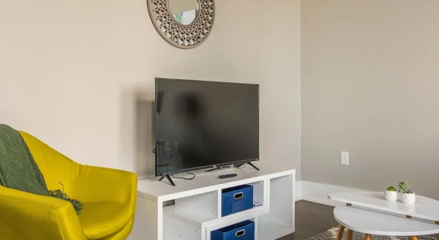 1 BR with Balcony and City Views by Frontdesk, Забронировать Апартаменты/квартира Апартаменты Сент-Луис, рядом с Здание Wainwright, Апартаменты/квартира