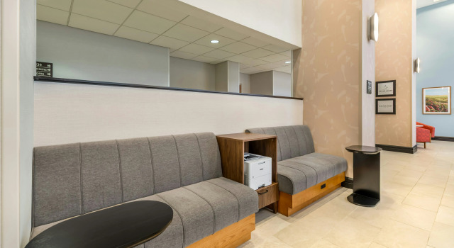 Hampton Inn and Suites Moreno Valley, Book Hotel Moreno Valley Californien