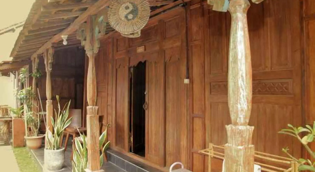 Omah Awang, Book Hotel Hoteller i Banguntapan med parkering, Parkering