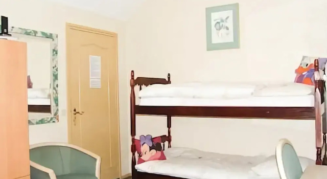 Farm-house, Buchen Sie Hotel Twijzelerheide Friesland