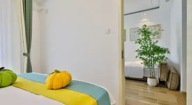 Люкс с 2 комнатами Mango Business Holiday Apartment (Dalian South China Plaza)