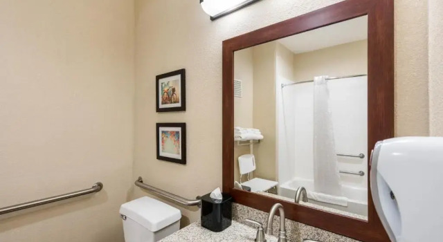 Номер Standard Comfort Inn Onalaska - La Crosse Area