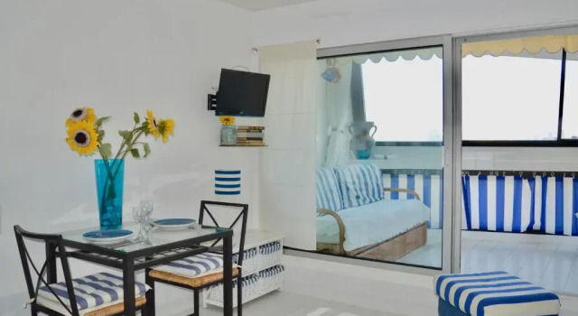 L'ANAHITA - Studio avec vue mer à 50 m des plages, Book Hotel La Grande-Motte Camargue