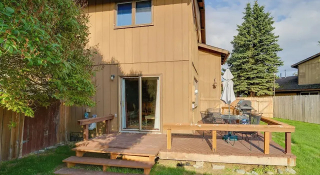 Коттедж Charming Anchorage Home w/ Grill + Deck!