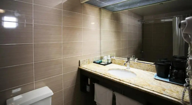 Номер Luxury LA Crystal Hotel -Los Angeles-Long Beach Area
