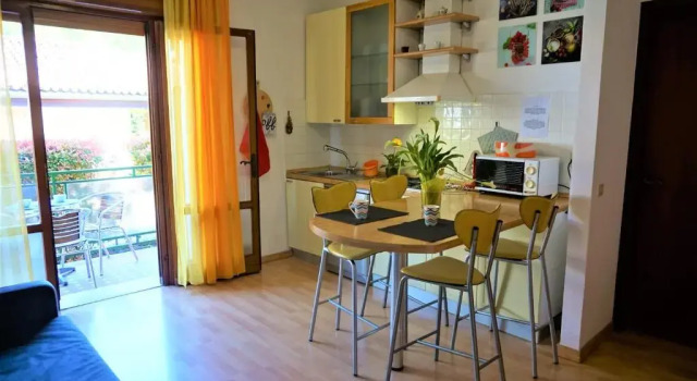 Lovely Flat on the Mezzanine Floor With Garden and Terrace by Beahost Rentals