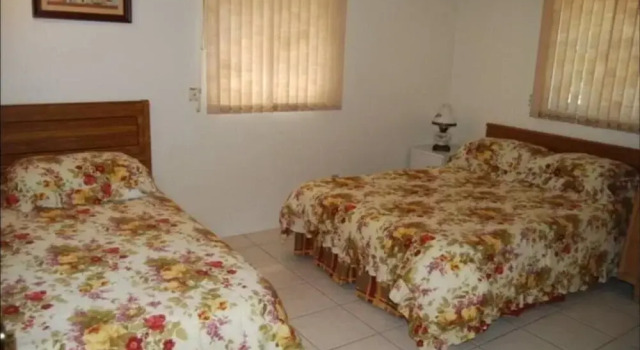 Bonita Shores Cottage - Weekly, Book Feriehus North Naples Florida