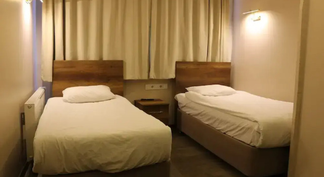 Center Room Hotel