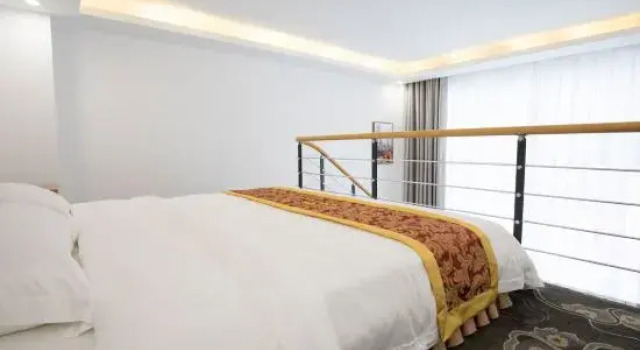 Люкс Longli Yuelong Kangji Resort Hotel