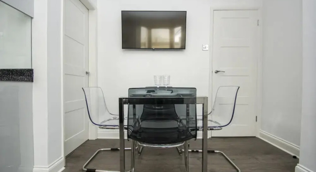 Sea Breeze Apartment Central by Brighton Holiday Lets, Забронировать Апартаменты/квартира Брайтон-энд-Хов Восточный Сассекс, рядом с Brighton Buddhist Centre