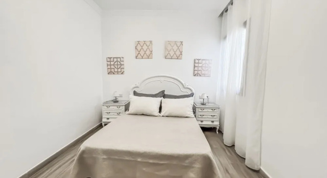 Cd-1382 Two Bedroom Apartment With Terrace, Забронировать Апартаменты/квартира Апартаменты Нерха, рядом с Церковь Эль-Сальвадор, Апартаменты/квартира