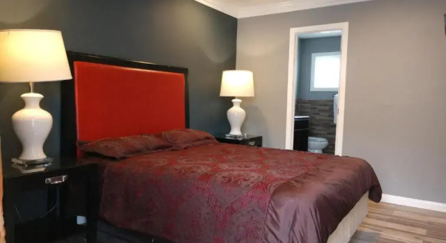 Номер Superior Bartlett Motel