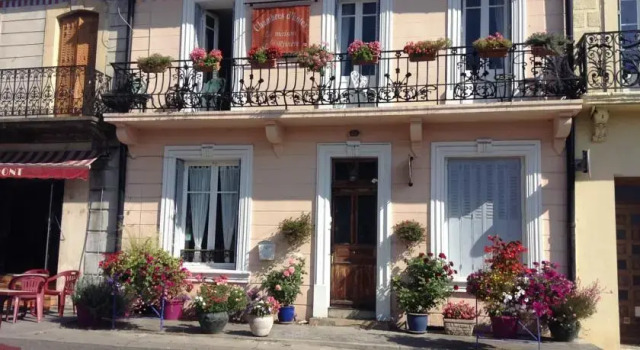 La Maison de la Riviere B&B, Book Bed and Breakfast Esperaza Corbières