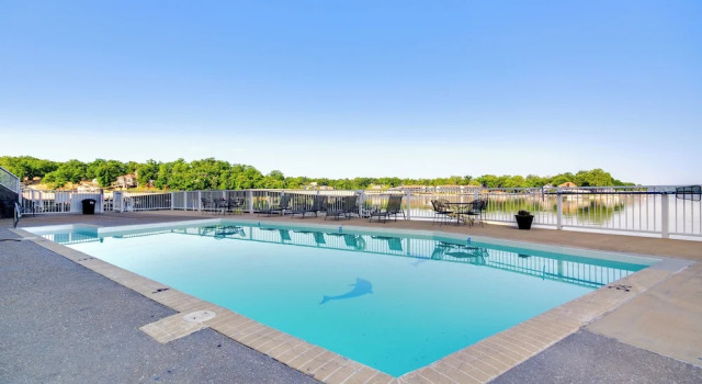 Ozark Condo W/community Pool & Beach Access, Забронировать Отель Отели Осейдж-Бич 3 звезды, 3*
