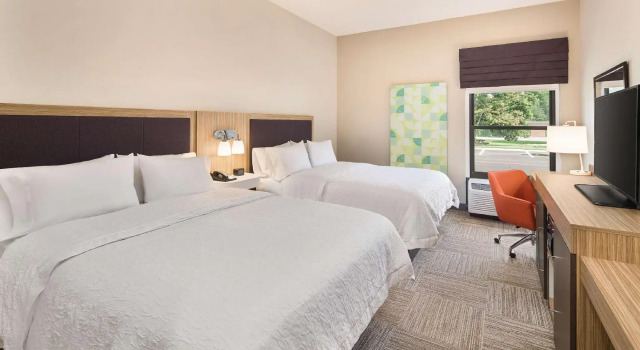 Четырёхместный номер Standard Hampton Inn Lagrange near Callaway Gardens