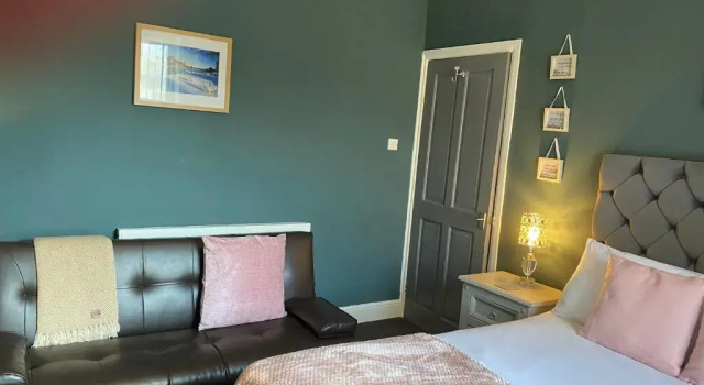 Люкс Deluxe Inn Cardiff