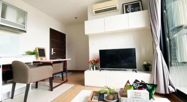 The Astra 2bedroom,close night bazaar and old city