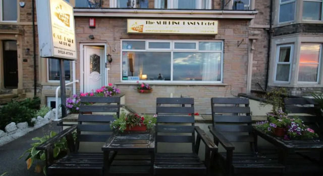 Shipping Lanes Hotel, Varaa Hotelli Hotellit Merseyside aamiaisella, Aamiainen