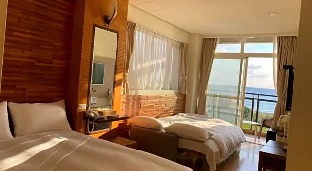 Семейный номер Standard с видом на море LoveSea 126 Beach Inn