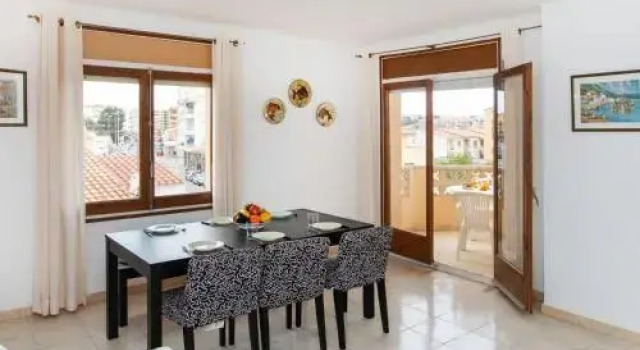 Apartment Policar