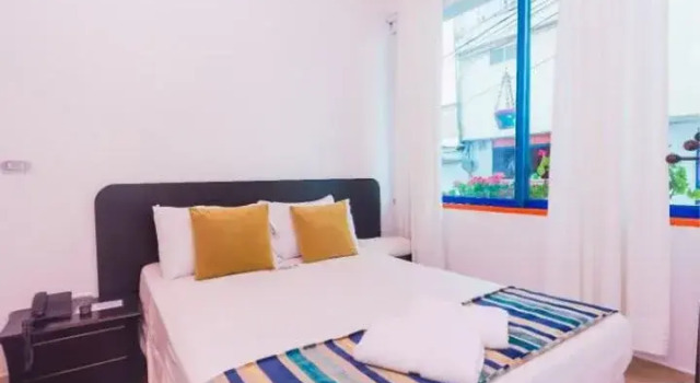 Полулюкс Hotel Guatatur