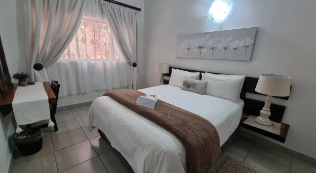 Ndiza Lodge & Cabanas