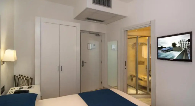 Одноместный номер Comfort Hotel Central Park