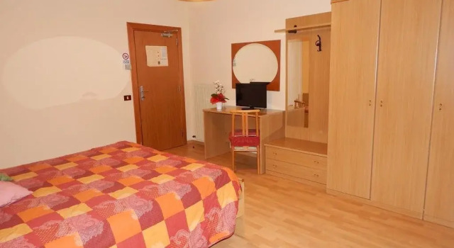 Albergo Ginevra, Prenota Hotel Sella Giudicarie Italia