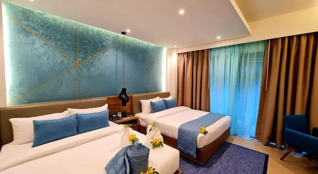 Номер Premier с балконом Fairways and Bluewater Boracay