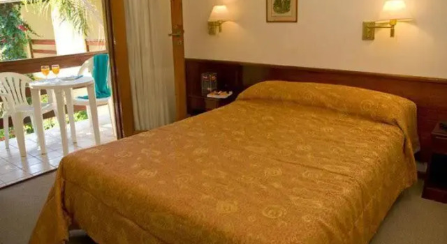 Четырёхместный номер Standard Hotel Riviera