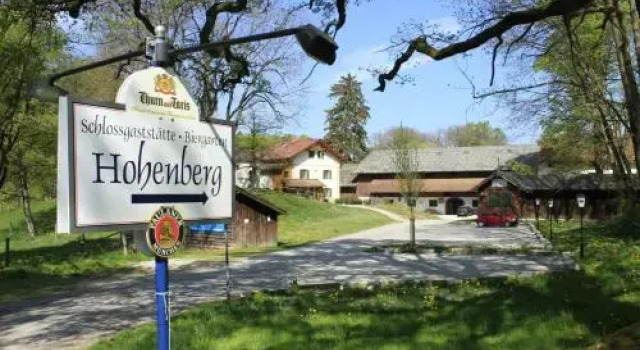 Schlossgaststätte Hohenberg, Varaa Huoneisto Seeshaupt 