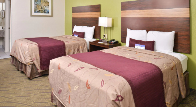 Четырёхместный номер Standard Americas Best Value Inn Downtown Houston