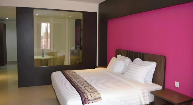 Belagri Hotel & Resto, Rezerwuj Hotel Hotele w West Papua z parkingiem, Parking