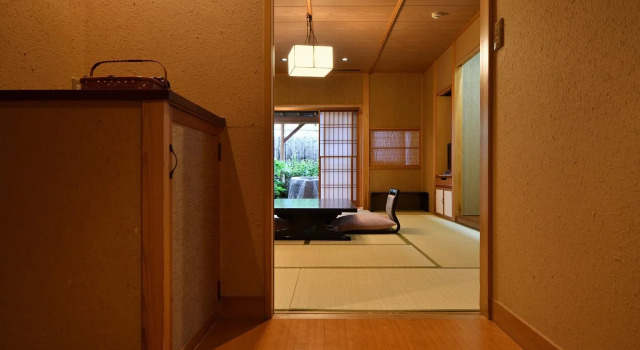 Shima Onsen Tsuruya, Buchen Sie Hotel Shima Gunma