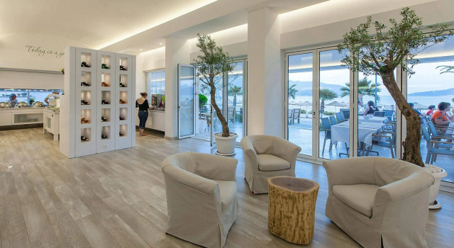 The Beachfront Hotel Adult Only 16 Plus, Забронировать Отель Отели Мармарис с бассейном, рядом с Городской пляж Мармарис, Бассейн
