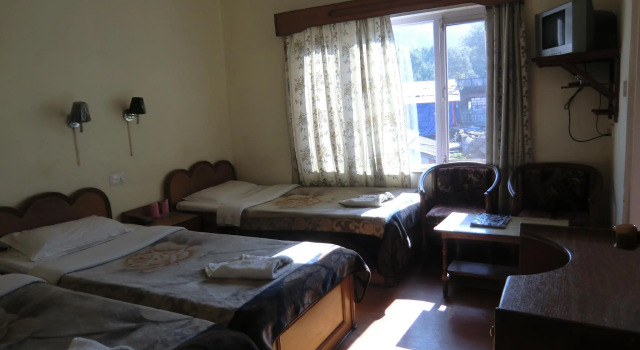 Трёхместный номер Standard Green Tara Hotel