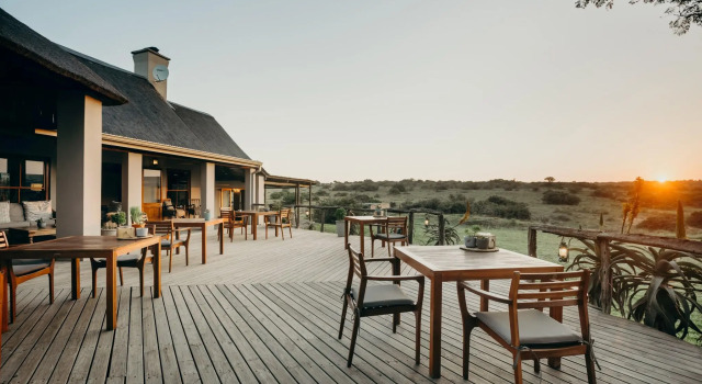 Двухместный люкс Luxury Hlosi Game Lodge - Amakhala Game Reserve