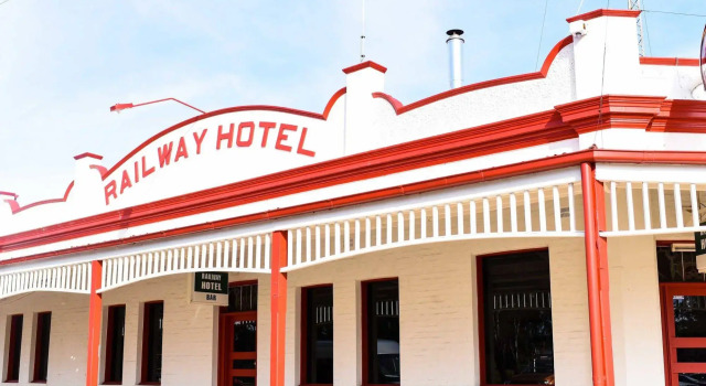 Heyfield Railway Hotel, Boek Hotel Heyfield Gippsland