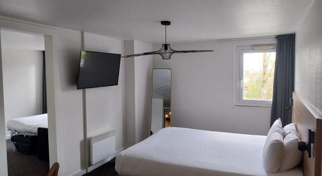 Двухместный номер Standard Kyriad Hotel Laval