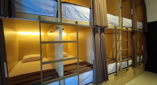 Fora Capsule Hostel Tuban Kuta, Rezervovat Hostel Hostely v Bali, Hostel