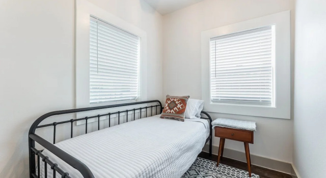 Коттедж '1930s East End Home' ~ 3 Mi to Downtown Houston!