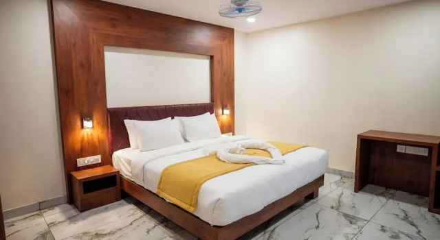 Люкс Hotel The Pearl Shine