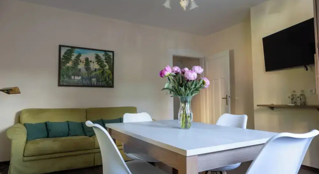 Апартаменты с балконом Hotel Weisses Haus
