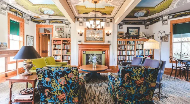 Roanoke Island Inn
