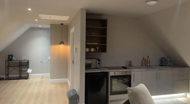 Fabulous Open Plan Studio Retreat - Cowdenbeath, Book Hotel Cowdenbeath Fife