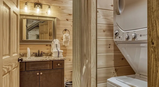 Номер Standard ERN841 - SWEET FEET RETREAT - LOCATION, LOCATION, AND PRIVATE INDOOR POOL! cabin